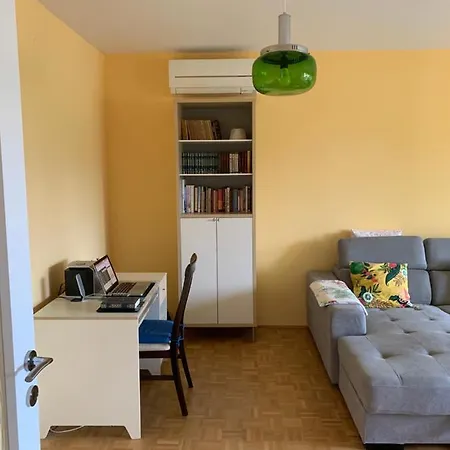 Maraska Park Apartment