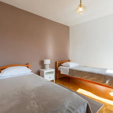 Maraska Park Apartment *
